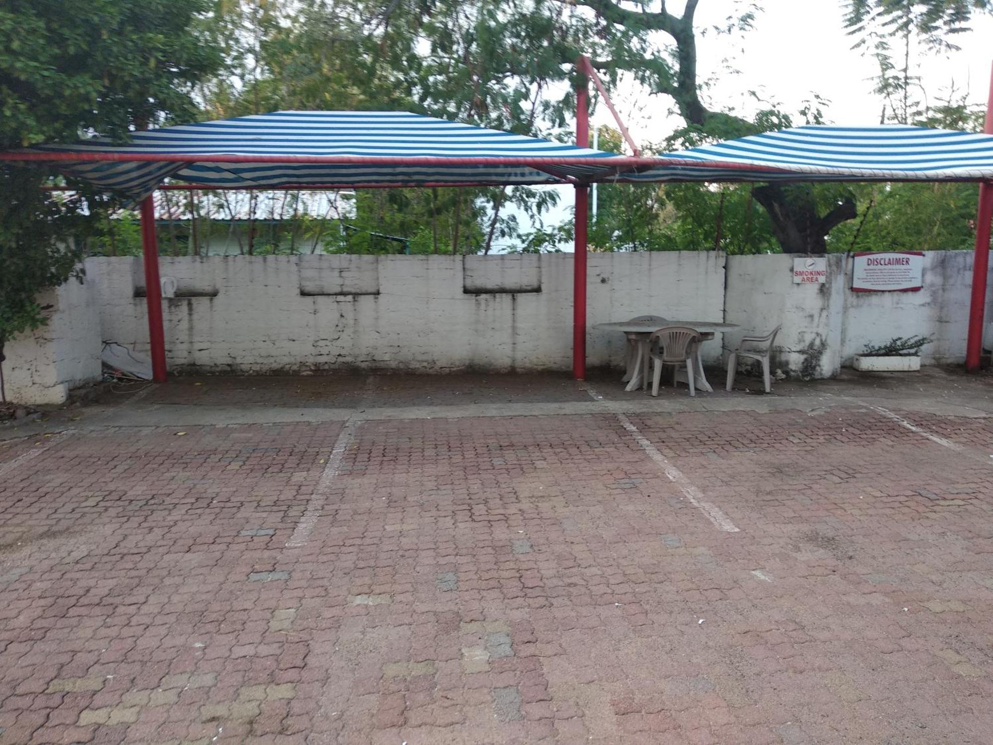 גאבורון Brackendene Lodge מראה חיצוני תמונה